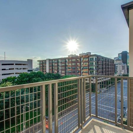 Best 5* Luxury Living Downtown Kingbed Suite Houston Bagian luar foto
