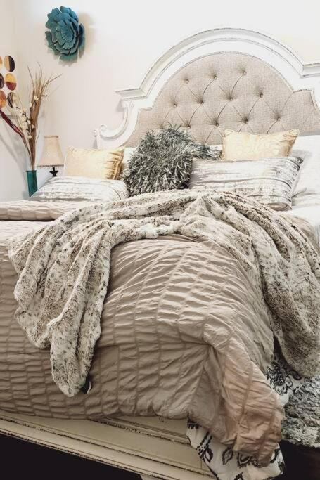 Best 5* Luxury Living Downtown Kingbed Suite Houston Bagian luar foto